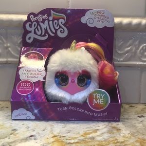 Pomsie Lumie Pixi Pop Rainbow Charged interactive